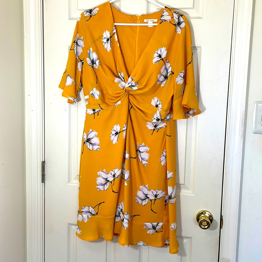 Women’s Yellow Floral Dress Easy Care Spring / Summer Dress Size XL